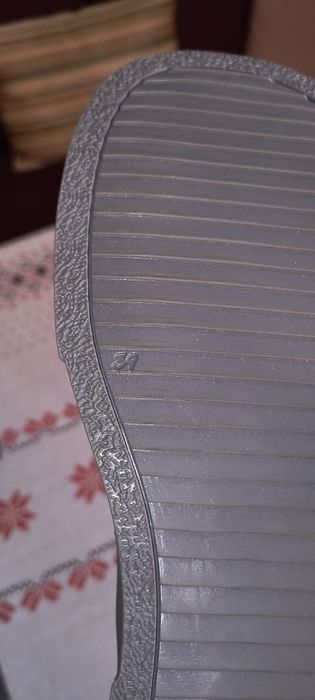 Bascheți damă, noi,  din piele naturală!