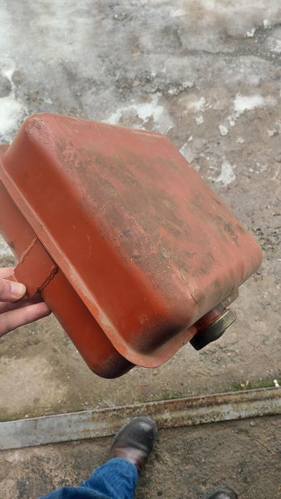 Бачок расширительный масляный