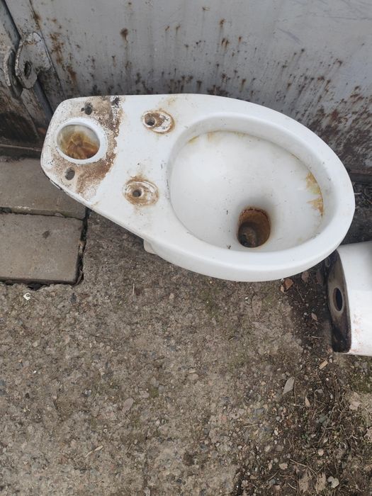 Прдам унитаз  для строителей.