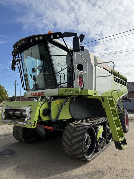 Combină Claas Lexion 750 TT 2017-heder 7,7 m + porumb 8 rânduri