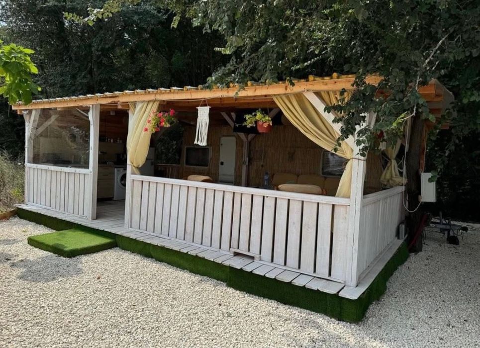 Каравана  Синьо Лято 1