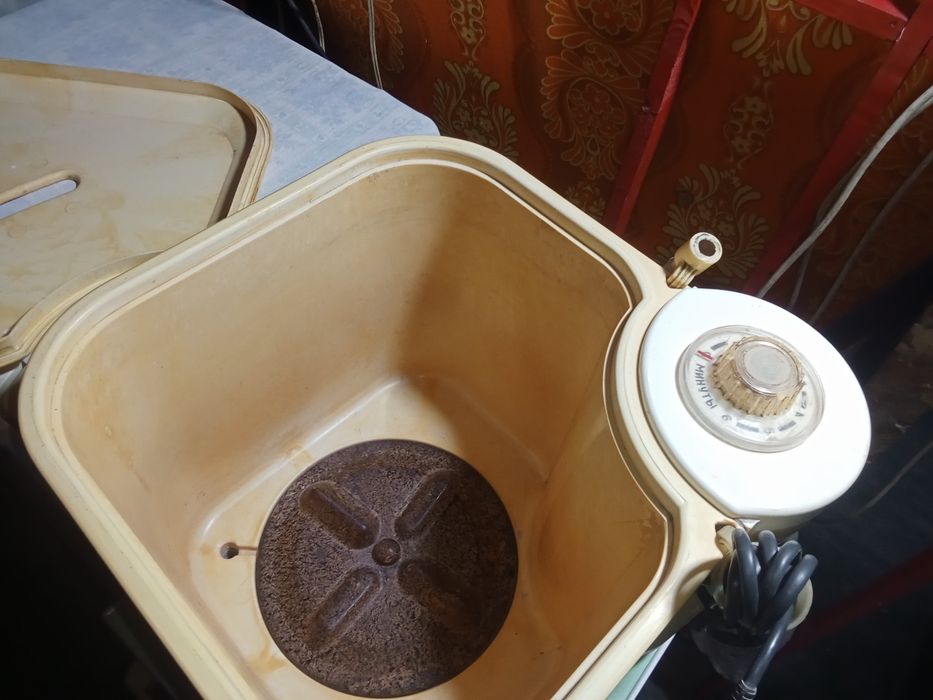 Фея стиральная машина рабочая продается.