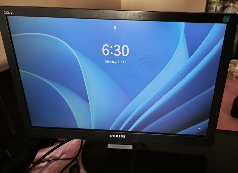 Монитор 22" Philips модел HWV9220T