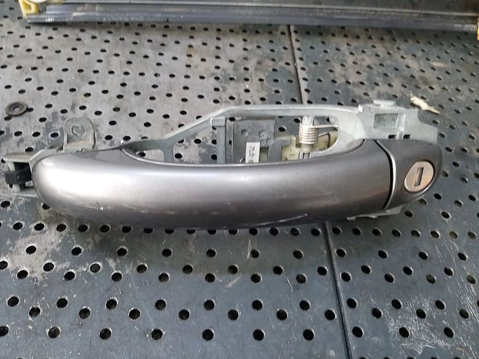 Maner usa stanga fata vw touareg 7l 7l0837885f