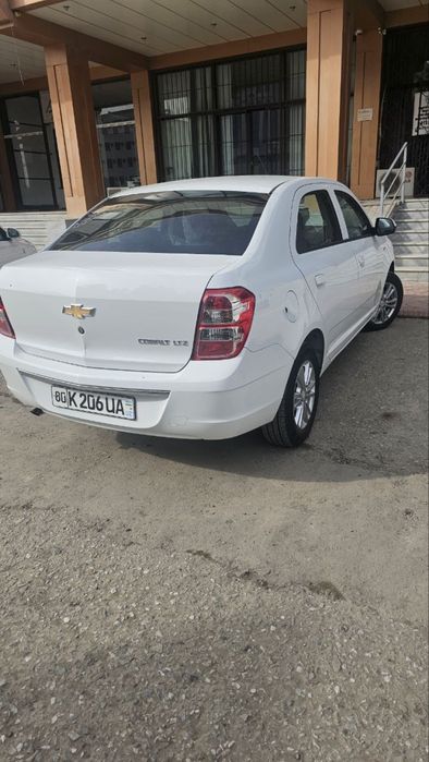 Chevrolet cobalt sotiladi