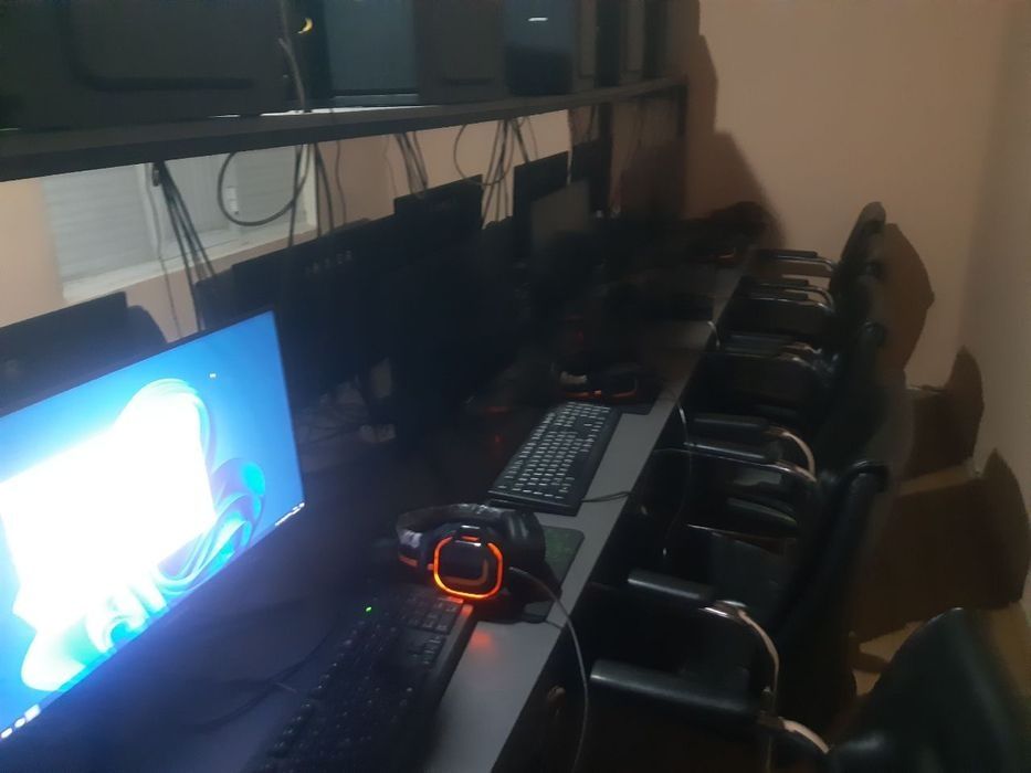 Komputer club sotiladi