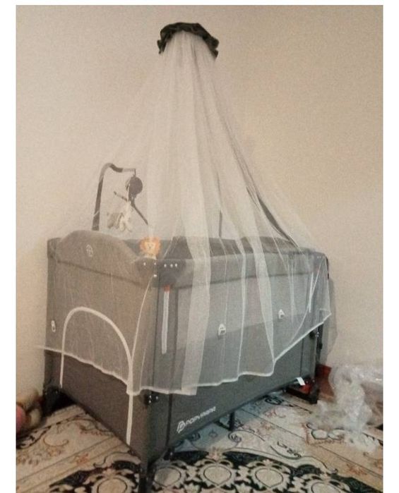 Продам кровать манеж