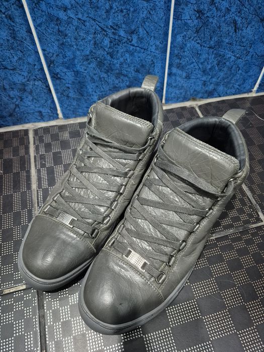 Продам мужские ботинки