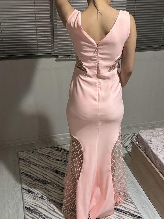 Официална рокля