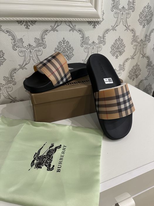 Burberry slides джапанки 43,44,45