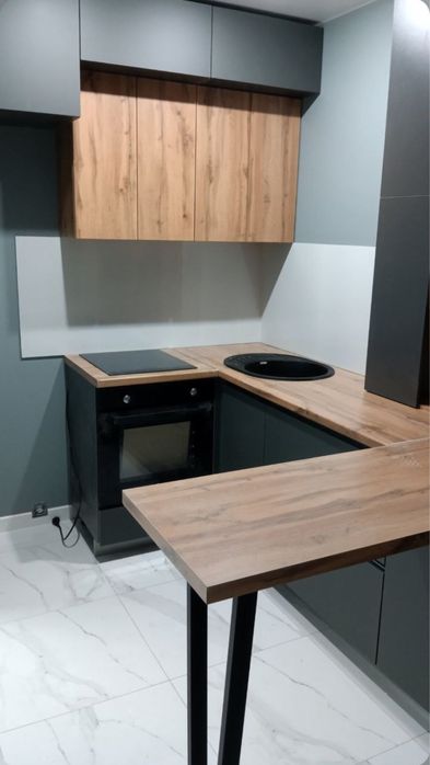 Кухиний гарнитур