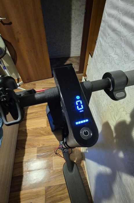 Электросамокат Xiaomi Mi Electric Scooter 4 Pro