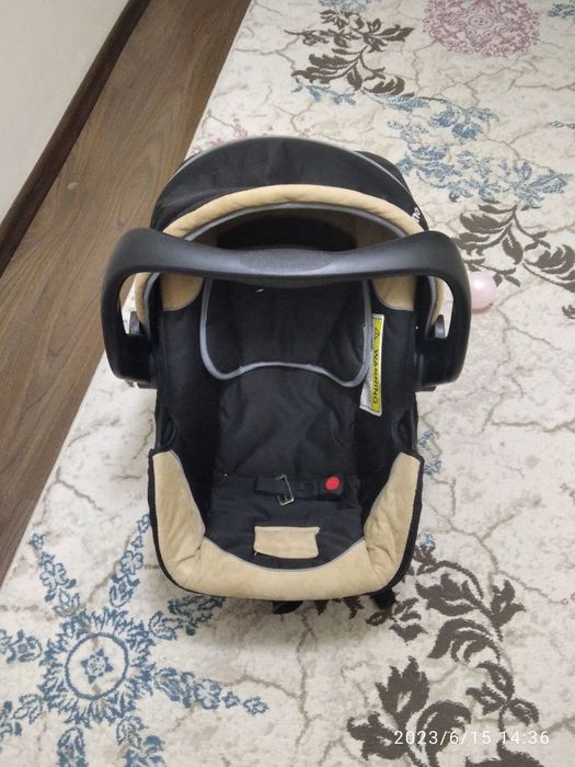 Kolyaska va avtokreslo