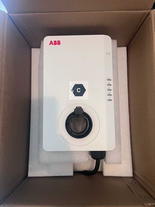 ABB Wallbox 11КВ  НОВА зарядна станция за електрически автомобили.