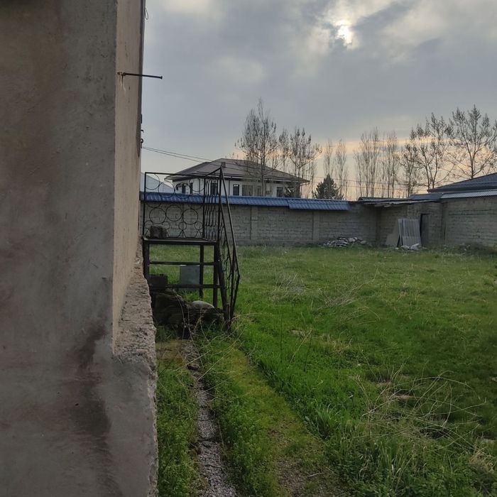 Продается земельный участок с домом