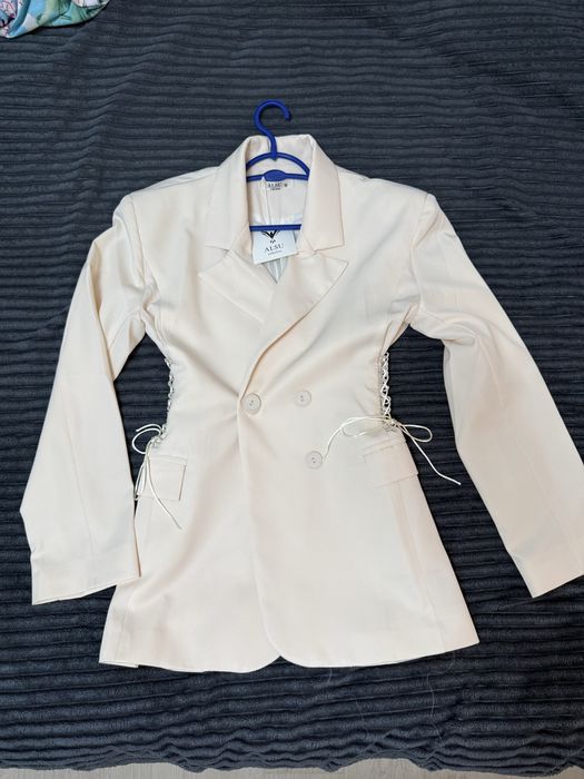 Пиджак притвленный с завязками