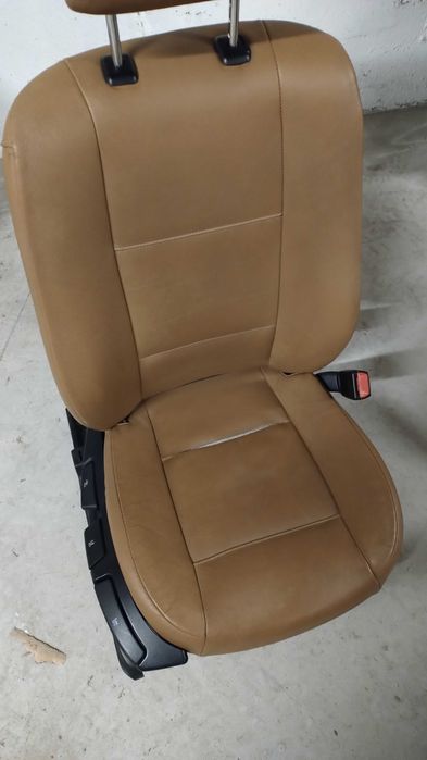 Кожени предни седалки за BMW E46