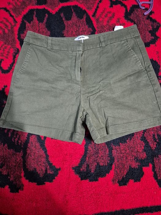 Pantaloni scurti, dama, marime M