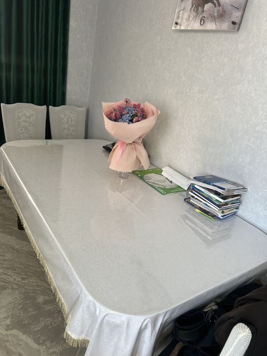 Стол гостинный для гостинной