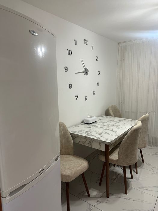 Inchiriez apartament 2 camere mobilat si utilat