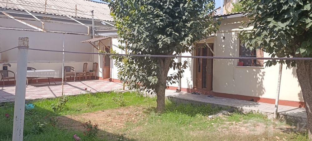 Травматология 6-соток вдоль дороги,срочно продаётся дом.