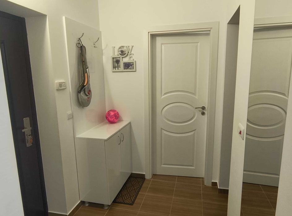 Продавам обзаведен апартамент в Кранево