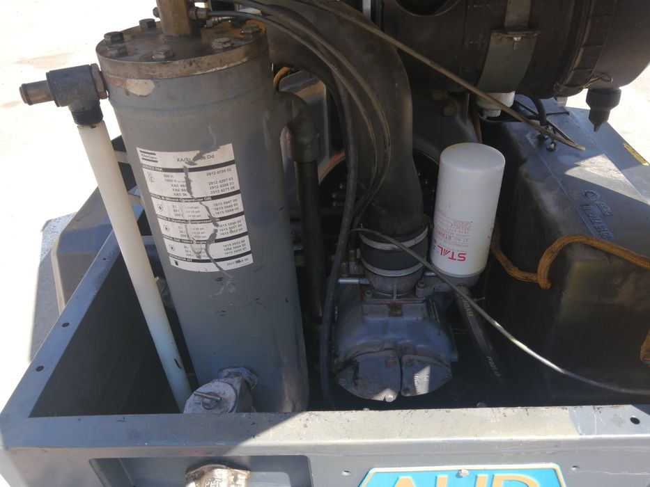 Продам  компрессор Atlas copco Xas 66,