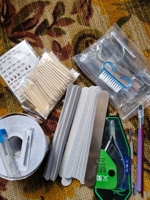 Продам маникюрный набор