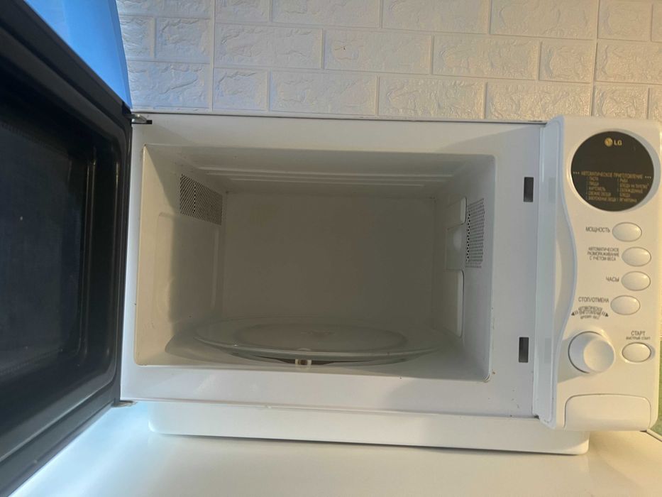 Микроволновая печь