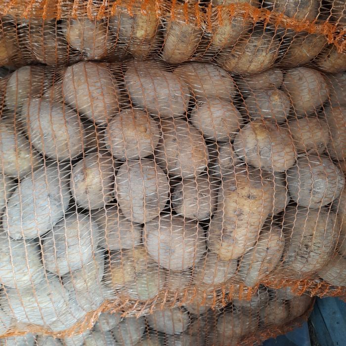 Vand cartofi de consum