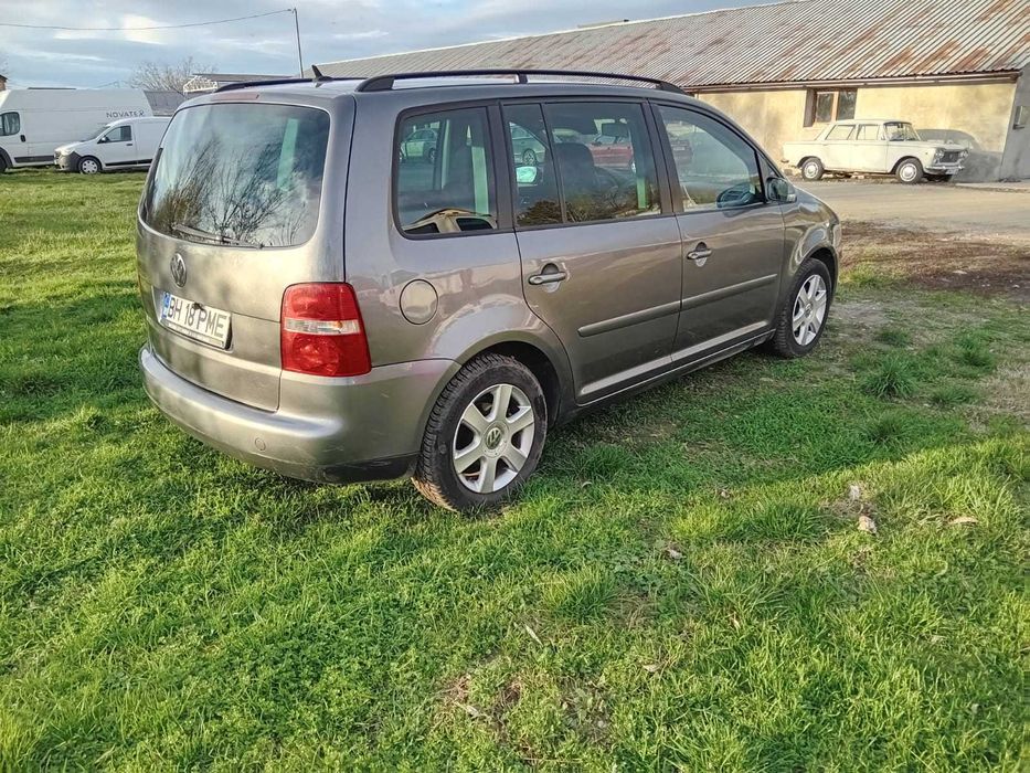 Volkswagen Touran 2.0 TDI 7 locuri recent inmatriculata