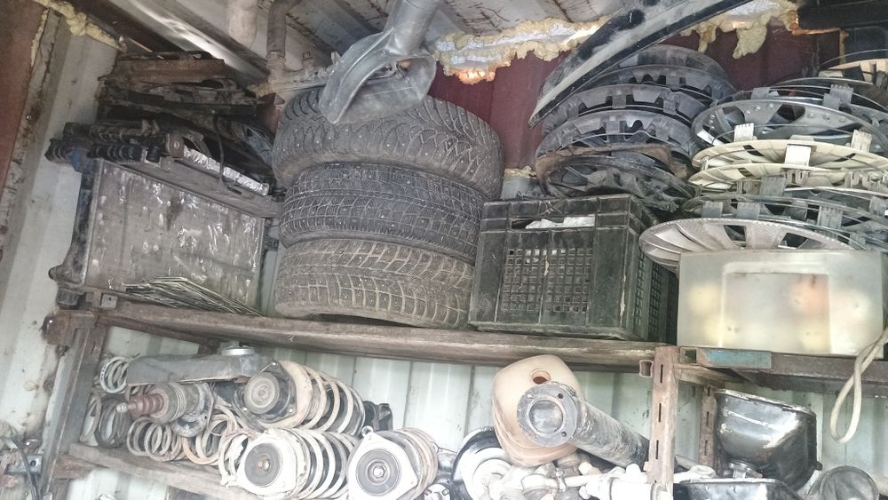 Б/у Автозапчасти Ваз Лада. Серий 2106-15 модели