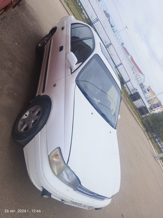 Тайота Карина е сатылады