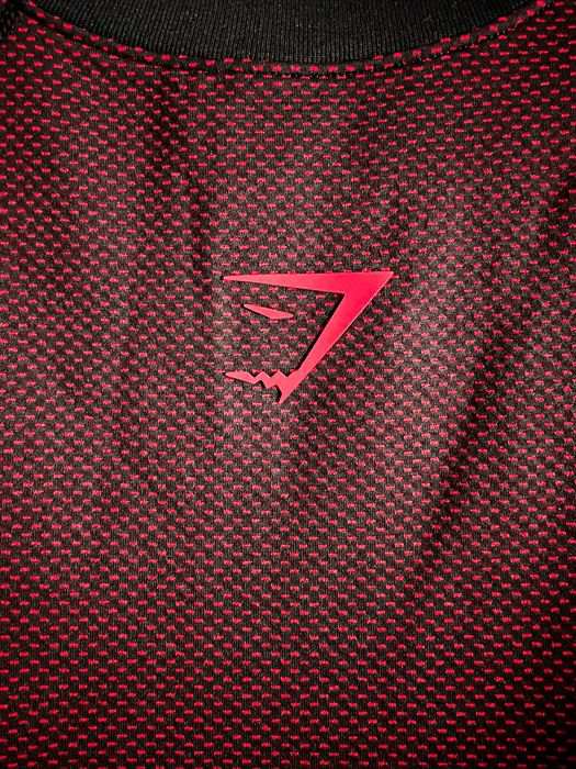 Gymshark Onyx V5 Long Sleeve T-Shirt Red Size S Timisoara • OLX.ro