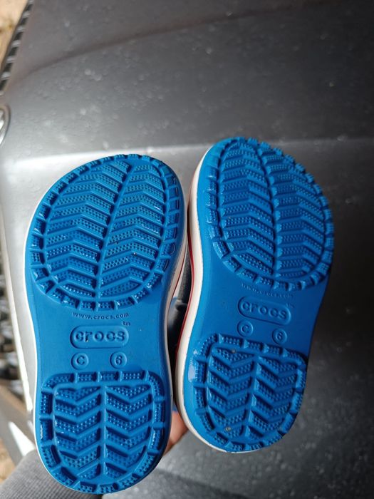 Vând cizme crocs copii