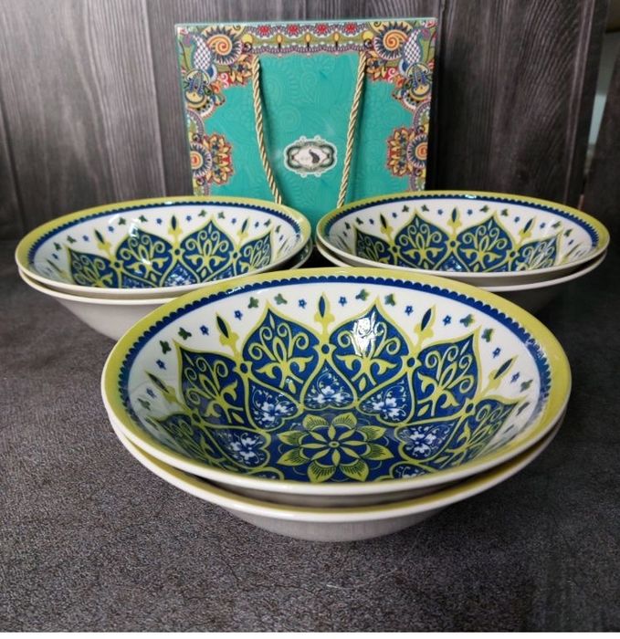 Продам керамические тарелки (12шт)