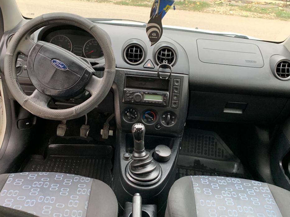 FORD Fiesta 2005 — imagine 5