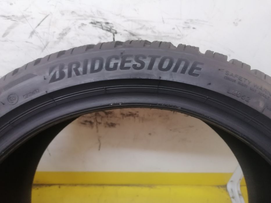 225/40/18 2* Bridgestone iarna 92v dot 3720. 6,,38mm