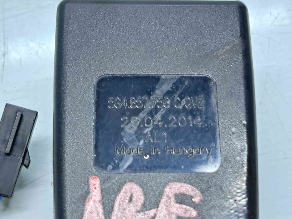 Capsa centura dreapta fata Volkswagen Golf 7 (5G) [Fabr 2014-prezent]