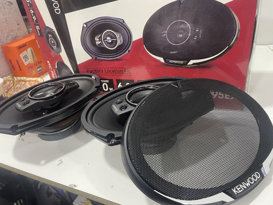 Kenwood 700w 2ta kalonka yangi ancha aqli og’ir bez usilitel