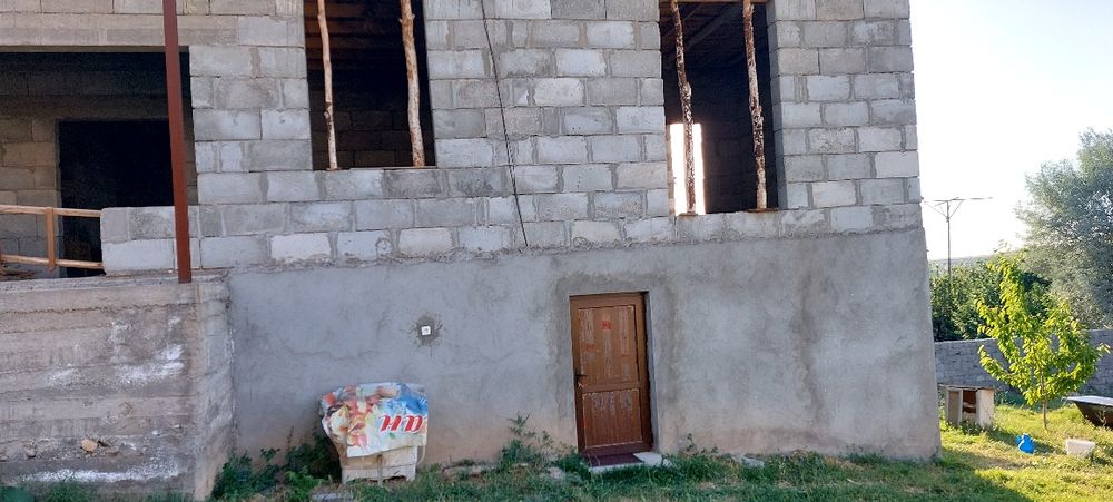 Продам дом в черновом варианте