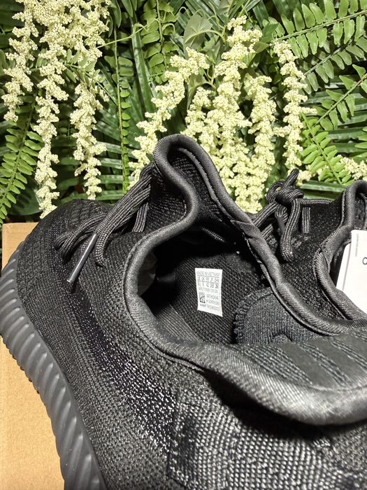 Adidas Yeezy 350 Onyx Black