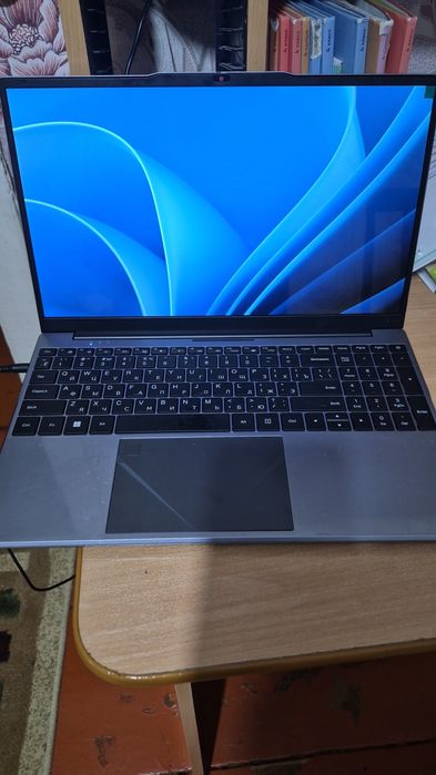 Продам ноутбук новый