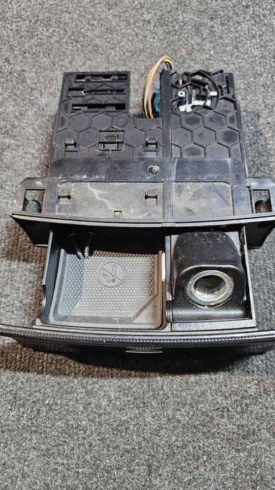 Scrumiera Mercedes-Benz ML W164 2005-2011