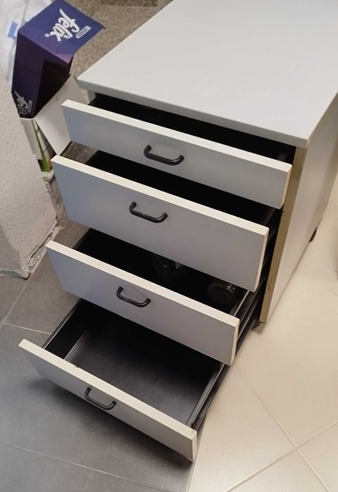 Шкафче за бюро с 3 или 4 чекмеджета - контейнер на колела