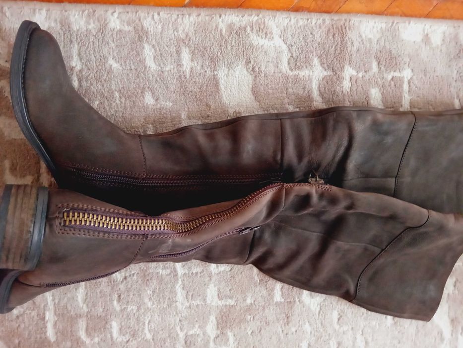 UGG/Geox нови ботуши N35/36