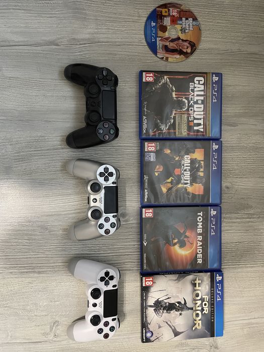 Vand ps4 slim 500gb 3 manete si jocuri