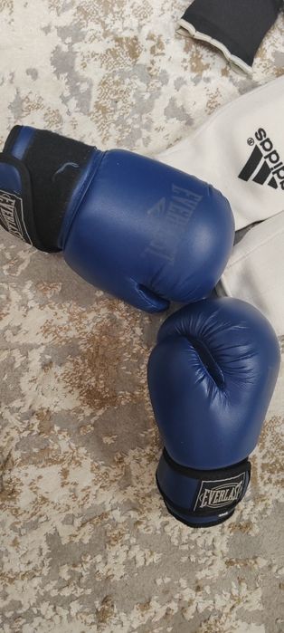 Продам набор амуниций для бокса