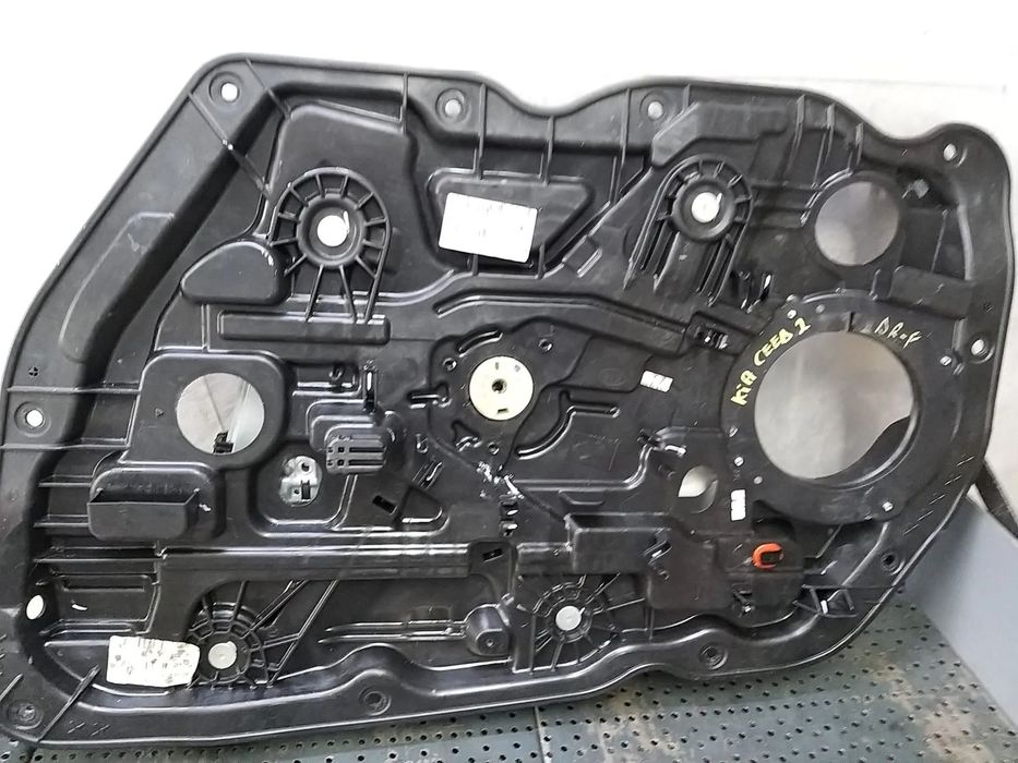 Macara geam electric dreapta fata kia ceed 2 jd 82480a2310