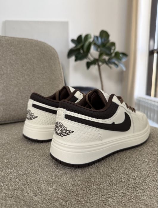 Кроссовки новые размер нетот 37 р